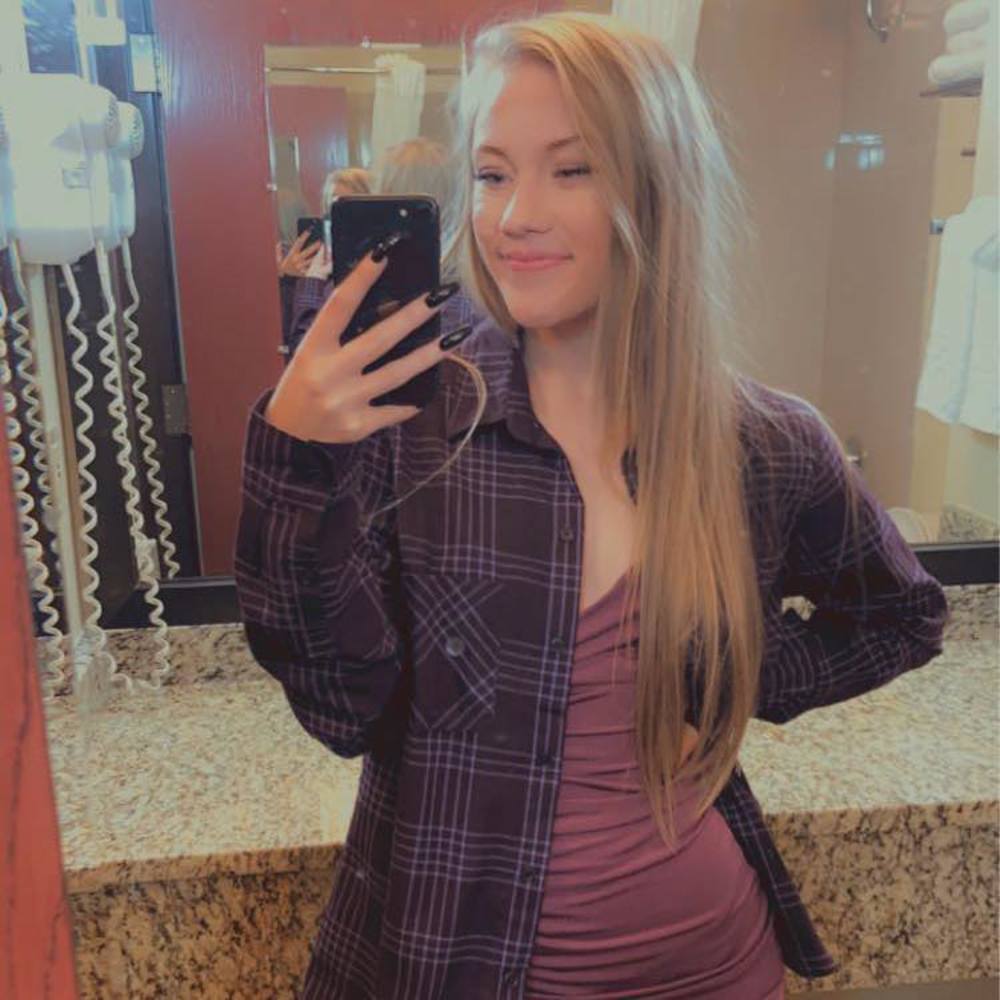 Meet your Posher, Amber